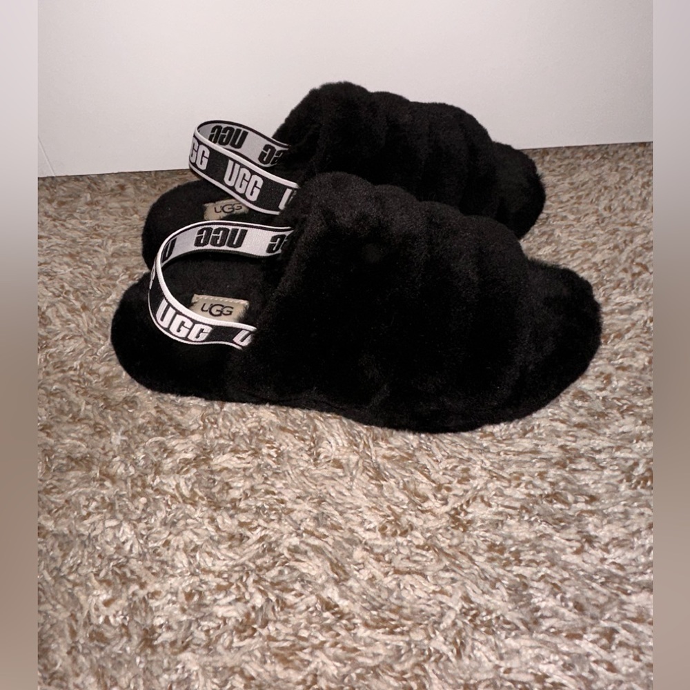 UGG Slides